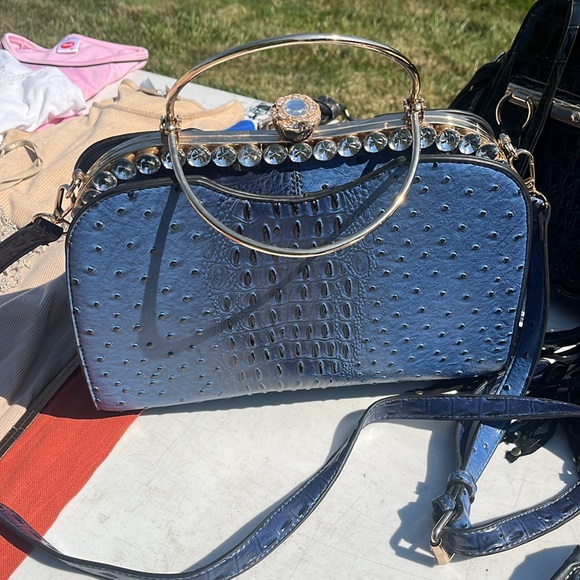 Cute purse! Ready for its new owner - Picture 5 of 5